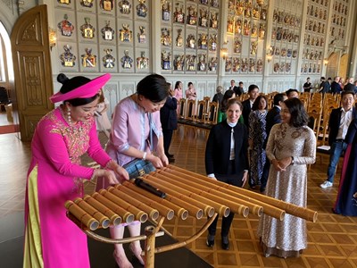 Nỗ lực đưa văn hóa Việt Nam vươn tầm tại Pháp