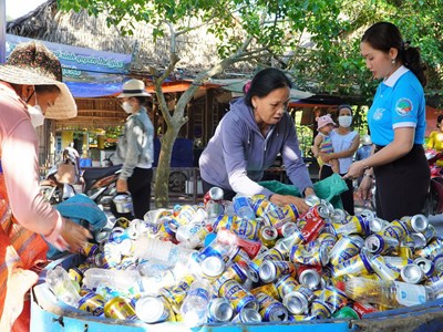 Nhân rộng sáng kiến giảm thiểu rác thải nhựa