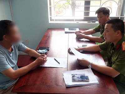 Gọi điện vào đường dây nóng của công an trình báo sai sự thật, người đàn ông bị mời làm việc