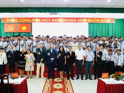 Trường Đại học TDTT TP.HCM tăng cường hợp tác về hoạt động nghiên cứu khoa học