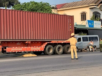 Va chạm giao thông, một thanh niên đi xe máy thiệt mạng