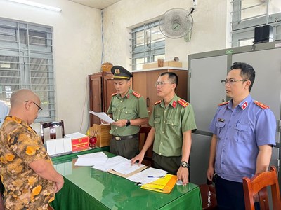 Bắt đối tượng livestream trên mạng xã hội chống phá Nhà nước