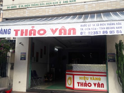Quảng Nam: Thanh niên dùng búa đập tủ kính cướp vàng