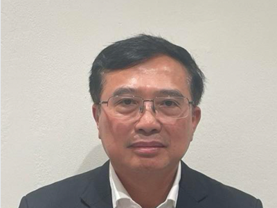 Bắt nguyên Thứ trưởng Bộ Công Thương Hoàng Quốc Vượng - Anh 1