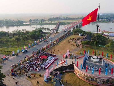 Lễ thượng cờ “Thống nhất non sông” 