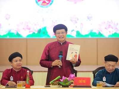 Áo dài truyền thống - Hành trình trở lại