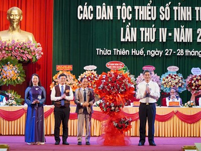 Phấn đấu tỉ lệ hộ nghèo ở vùng đồng bào các dân tộc và miền núi còn dưới 5% vào năm 2029