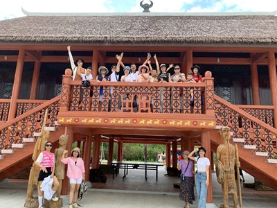 Phát huy các giá trị văn hóa để phát triển du lịch vùng cao