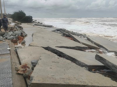 Thừa Thiên Huế: 2 người thiệt mạng trong bão số 6