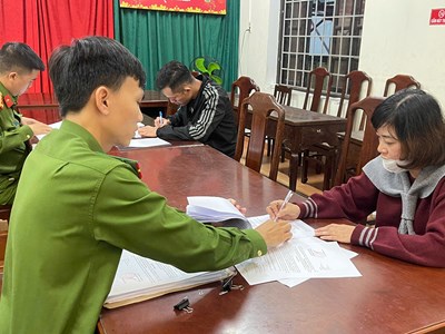 Lừa làm hồ sơ giảm tuổi để ghép thận, 2 đối tượng chiếm đoạt hàng trăm triệu đồng