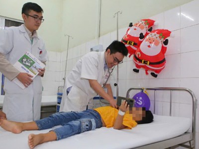  Cứu sống bệnh nhi bị ngừng tim sau uống nhầm thuốc trừ sâu 