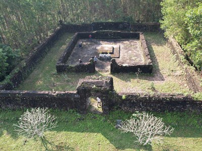 Di tích lăng Trường Thái đang xuống cấp nghiêm trọng