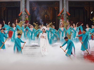 Dâng hương tri ân công chúa Huyền Trân 