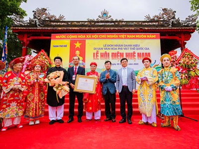 Đón nhận danh hiệu Di sản văn hóa phi vật thể quốc gia Lễ hội điện Huệ Nam