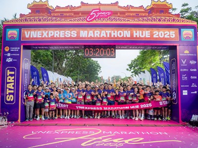 Anh Khôi và Hồng Lệ chiến thắng ở VnExpress Marathon Hue 2025
