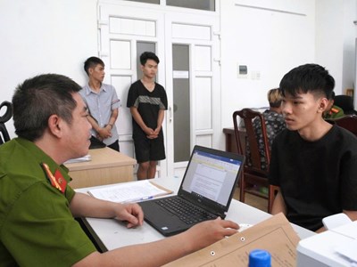 Bắt giữ 7 thanh thiếu niên trộm cắp xe máy liên tỉnh