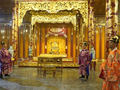  Khởi tố đối tượng xâm hại Ngai vua triều Nguyễn