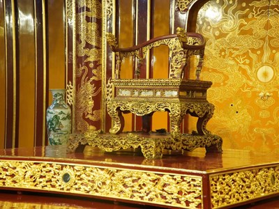 Thành phố Huế báo cáo Bộ VHTTDL về vụ Ngai vua triều Nguyễn bị xâm hại