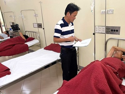 21 ca nhập viện, gửi mẫu thực phẩm vào Viện Pasteur Nha Trang kiểm nghiệm