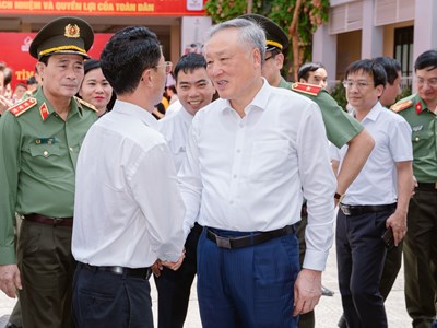 Phó Thủ tướng Thường trực dự Ngày hội Toàn dân bảo vệ an ninh Tổ quốc tại Huế