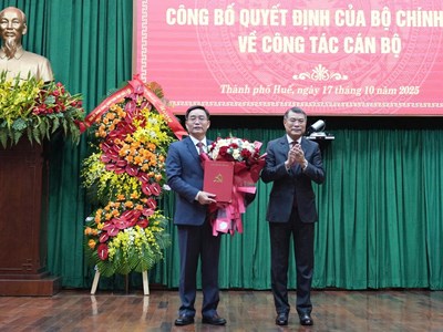 Ông Nguyễn Đình Trung giữ chức Bí thư Thành ủy Huế