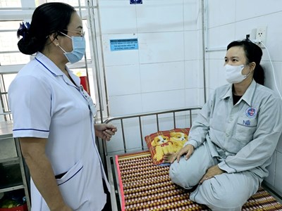 Xác định nguyên nhân 17 công nhân bị ngộ độc thực phẩm