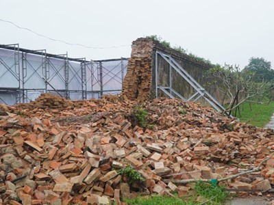 Công bố tình huống thiên tai khẩn cấp về sập tường Hoàng thành Huế