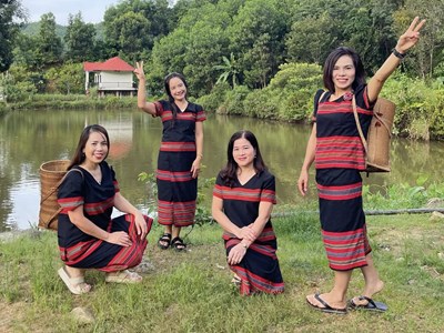 Đồng bào Pa Cô ở làng A Nôr phát triển du lịch cộng đồng