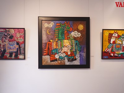 Chiêm ngưỡng nhiều tác phẩm đặc sắc tại triển lãm “Ngựa với sắc xuân Bính Ngọ 2026”