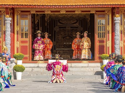 Trải nghiệm Tết cung đình qua Lễ Thiết triều Nguyên đán triều Nguyễn