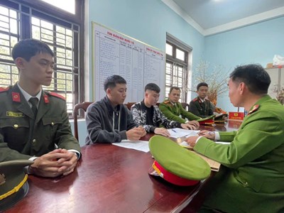 Triệt phá đường dây mua bán “khí cười” hoạt động trên không gian mạng