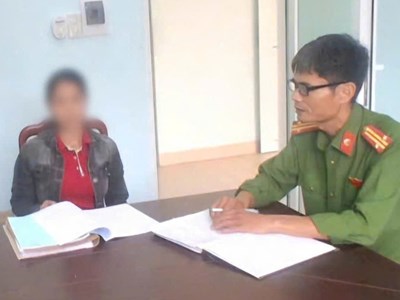 Công an TP. Huế hỗ trợ người phụ nữ nhận lại 60 triệu đồng chuyển nhầm