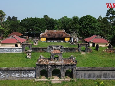 Hiện trạng xuống cấp tại di tích Điện Voi Ré - nơi thờ voi chiến triều Nguyễn