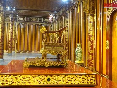 Bảo vật quốc gia Ngai vua triều Nguyễn đang chờ phục chế
