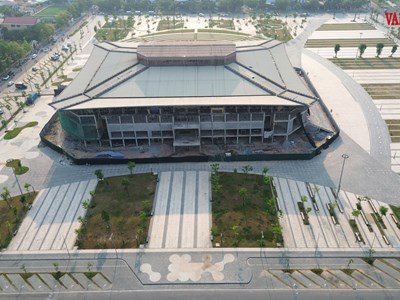 Dự án Quảng trường Văn hóa Thể thao gần 200 tỉ đồng ở Huế chậm tiến độ, lỡ hẹn dịp 30.4