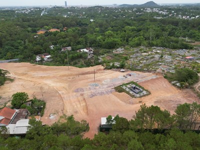 Tăng tốc thi công dự án bãi đỗ xe từng san ủi lăng mộ vợ vua Tự Đức
