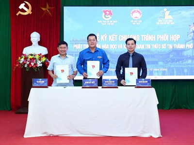 Phát triển văn hóa đọc và không gian tri thức số tại Huế