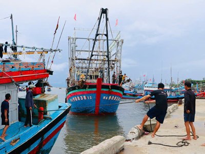 Quảng Ngãi triển khai đồng bộ, quyết liệt trước diễn biến phức tạp của siêu bão Bualoi