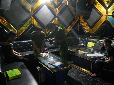 Siết chặt quản lý ma tuý ở cơ sở kinh doanh có điều kiện karaoke