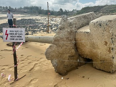 Lên phương án khắc phục đoạn cáp ngầm cấp điện cho đặc khu Lý Sơn bị lộ thiên