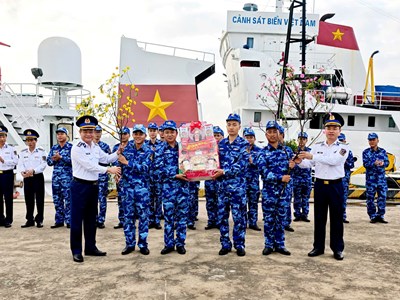 Vùng Cảnh sát biển 2 sẵn sàng chiến đấu, giữ bình yên biển đảo