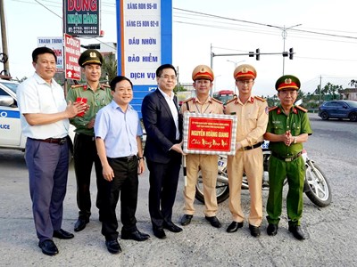 Chủ tịch UBND tỉnh Quảng Ngãi kiểm tra giao thông sau Tết