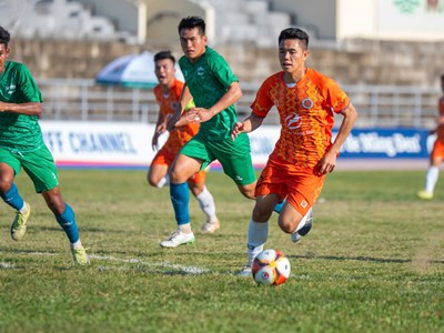 Quảng Ngãi trở lại ấn tượng, cầm hòa Lâm Đồng ngày ra quân