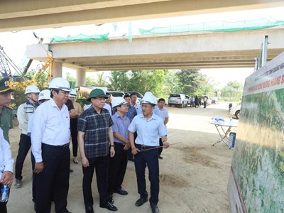 Tăng tốc giải phóng mặt bằng, tận dụng “thời điểm vàng” để bứt tốc hạ tầng giao thông