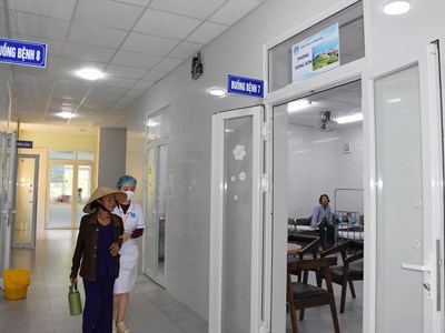 “Gắn tên quê hương vào phòng bệnh” – cách làm mới tạo không gian y tế gần gũi 