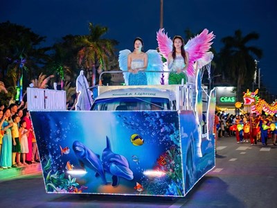 Hơn 3.000 người tham gia Carnival biển đảo Quảng Ngãi 2026