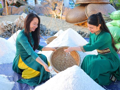 Quảng Ngãi triển khai các hệ giá trị, xây dựng đời sống văn hóa