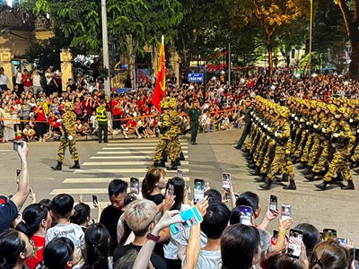 Video: Những hình ảnh diễu binh đầu tiên trong buổi hợp luyện