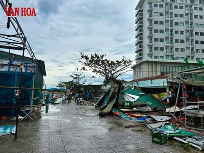 Khu du lịch Thiên Cầm xơ xác sau bão số 5