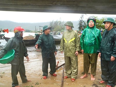 Hà Tĩnh sơ tán hơn 15.000 người trước bão số 10